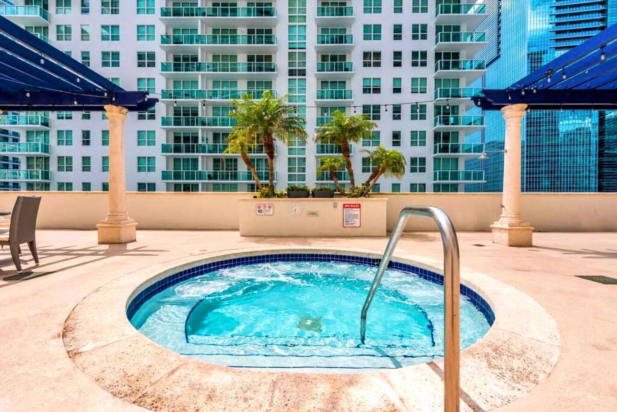 Luxury 2 Bedroom Apartment At Brickell With Pool Miami Eksteriør billede